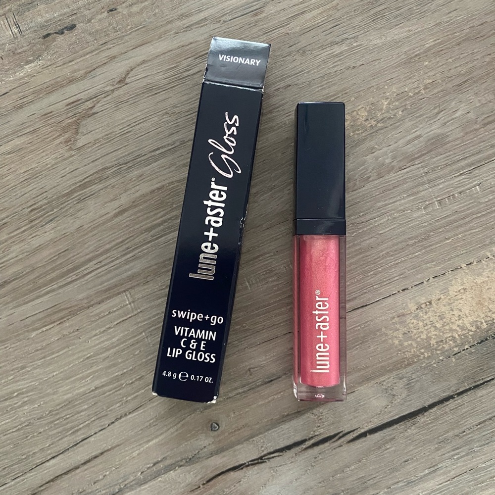 Visionary Lip Gloss - Pink